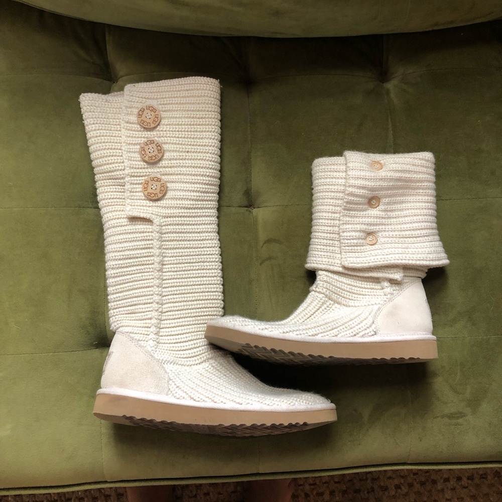 Cream Knitted Ugg Boots